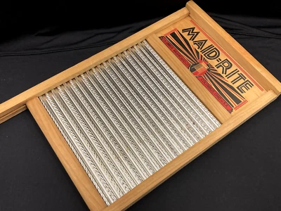 Vintage Decor Maid-Rite No. 2072 Farmhouse Washboard Std Metal Columbus Ohio USA - Image 1 of 4