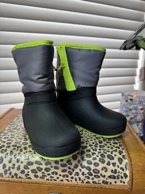 WONDER NATION GRIS Y VERDE ELÉCTRICO, TALLA 9 UNISEX, CIERRE CREMALLERA, NUEVO CON ETIQUETAS Foto 1 de 4