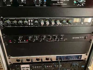 Pre micrófono DAV Electronics BG5 MkII con ecualizador y compresor - Imagen 1 de 8