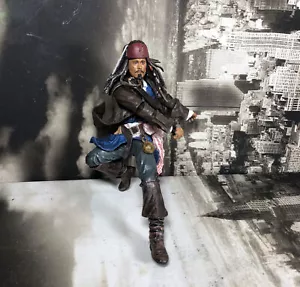 Pirates of the Caribbean Captain Jack Sparrow Figure - Picture 1 of 7