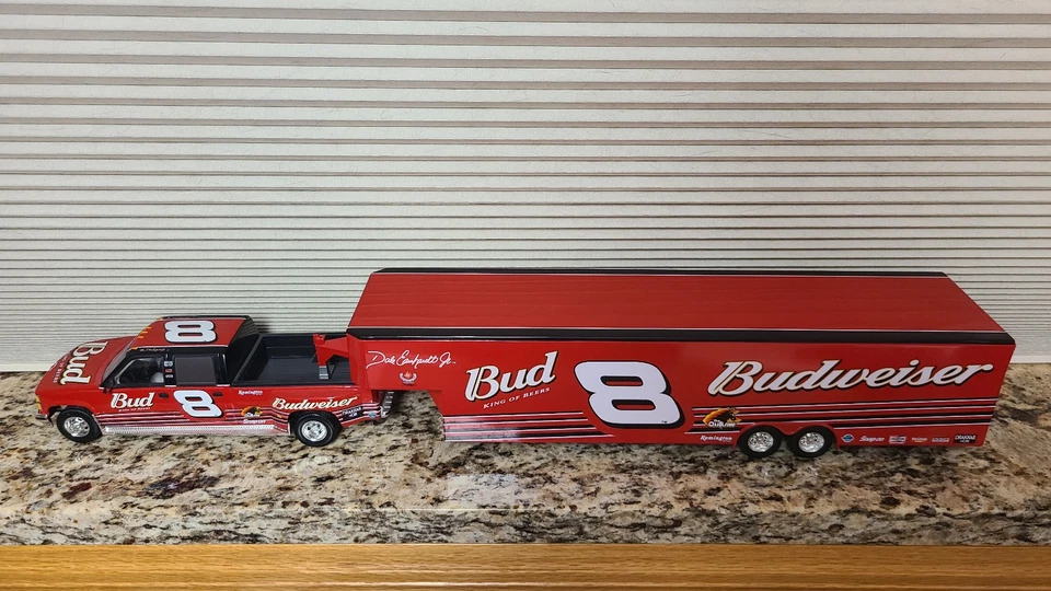 Remolque Budweiser Hauler 2002 1:24 Dale Earnhardt Jr doble cabina y remolque de exhibición 1/24 Foto 1 de 2