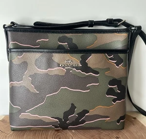 Authentic Coach Crossbody Messenger Bag In Wild Camo - Picture 1 of 15