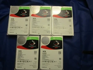 Q-ty 5 of Seagate IronWolf 3.5" 10TB Internal Hard Drive Disks - Afbeelding 1 van 4
