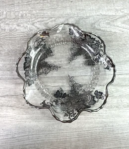 Vintage 8" Clear Ruffle Edge Silver Overlay Grape Vine & Leaves Candy Dish - Picture 1 of 8