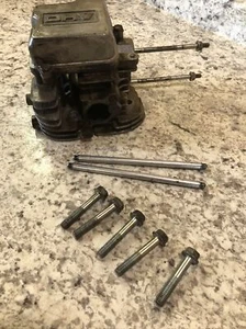 Conjunto de culata Kawasaki FC290V OEM 9HP John Deere 130 con cubierta 11008 - Imagen 1 de 9