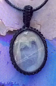 CRYSTAL QUARTZ PENDANT WITH MACRAME HEMP EDGING, CHAKRA PENDANT & CHAIN - Picture 1 of 1