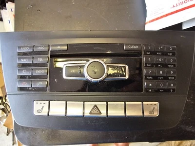 Mercedes-Benz C250 w204 2012-2014 receptor de radio de audio reproductor de CD A2049003411 AV Foto 1 de 4