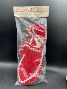 Vintage Ladies Velveteen Slippers Leather sole Christmas Red bell Sz Med 6-7 NEW - Picture 1 of 4