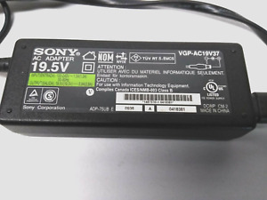 Sony Vaio VGP-AC19V37 19.5V 3.9A AC Adapter Charging Cable Charger ADP-75UB E