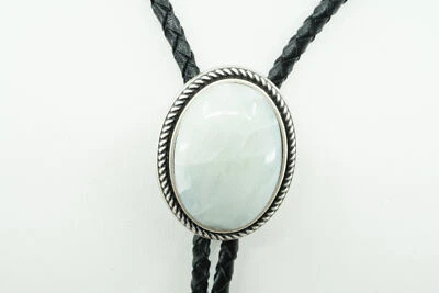 Cabochão feito à mão oval verde claro pedra preciosa jade couro ocidental gravata bolo pescoço - Imagem 1 de 4