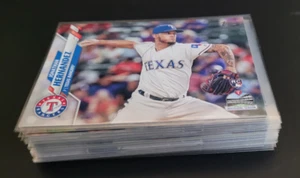 Juego de equipo Topps Texas Rangers 2020 serie 1, 2 y actualización 27 cartas logotipo Globe Life - Imagen 1 de 4