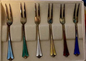 Juego de seis tenedores de cóctel de plata esterlina y esmalte, con estuche David Andersen Noruega-4 pulgadas - Imagen 1 de 6