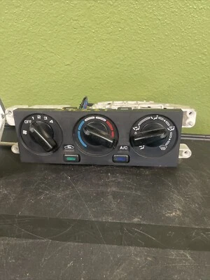 Nissan 200SX 1995-1997, UNIDAD DE CONTROL DE TEMPERATURA MANUAL SENTRA CON AIRE ACONDICIONADO Foto 1 de 4
