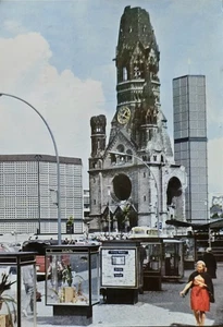 AK Berlin Kaiser Wilhelm Gedächtniskirche Kurfürstendamm 1960er - Bild 1 von 2