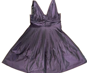 BCBG Generations cocktail dress sz 12 M-L V Neck Pleated Plum Purple Matte Satin - Picture 1 of 16