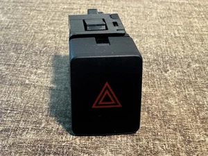 Nissan Qashqai J11 2016 Hazard Warning Switch Free Delivery!!! #4 - Picture 1 of 3