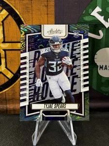 Panini Absolute Tyjae Spears Green Waves Rookie 2023/50 #129 Tennessee Titans - Imagen 1 de 2