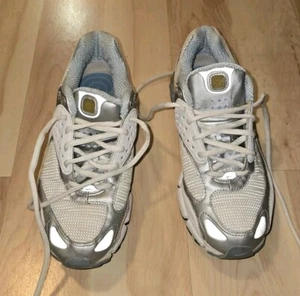 Nike Shox White Silver,size 8 Womens,040810 Qt - Picture 1 of 8