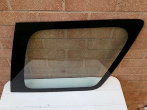 Honda CRV Rear Window Glass Quarter Panel Drivers Side Right 1997 - 2001 MK1 - Picture 1 of 9