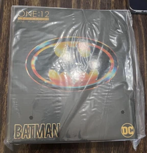 Mezco Toyz Exclusive One:12 Collective 89 Batman 1989 Edition Michael Keaton New - Picture 1 of 8