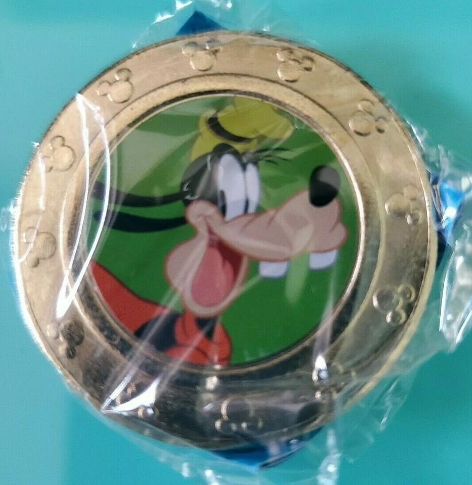 Mickey & Friends Wonder Mates Coin Goofy (Green) sealed FLAT RATE SHIPPING! - Image 1 of 1