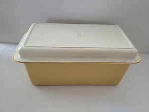 Caja de pan rectangular Tupperware 171-2 de colección con base de tapa 172-2 cosecha oro retro - Imagen 1 de 4