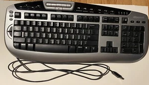 USB KEYBOARD Microsoft Digital Media Pro KC-0405 Model: 1031 Silver/Black Tested - Picture 1 of 3