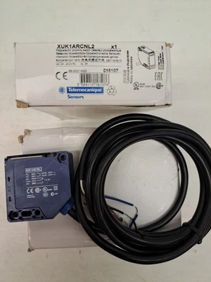Telemecanique XUK1ARCNL2 PHOTOELECTRIC SENSOR, NEW - Image 1 of 4