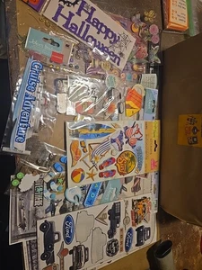 Huge Lot Of Scrapbooking Stickers And Embellishments! Over 140 Stickers - Picture 1 of 11