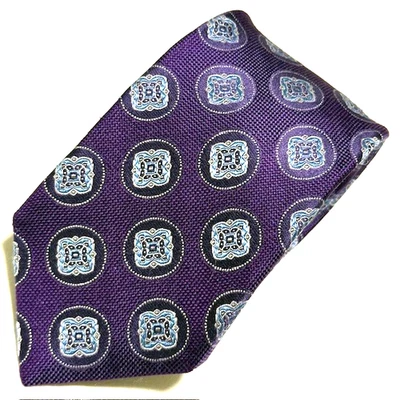 Corbata John W Nordstrom púrpura geométrica floral impresionante elegante nítida EE. UU. Foto 1 de 4