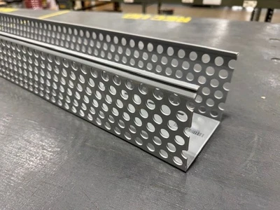 Conducto de cableado Panduit D4X4LG6 4"x4"x6 pies PVC gris, agujeros, vendido/6 pies de largo, sin cubierta Foto 1 de 2