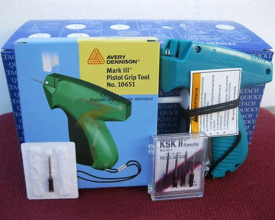 10651 AVERY DENNISON Tagging Gun + 5000 3" Clear Barbs + 4 Extra Needle - Image 1 of 3