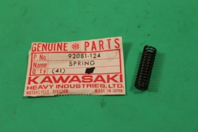 NOS OEM Kawasaki Kick Pawl Spring 1974-1982 KX125 KE125-A9 KE125-A3 92081-124 - Imagem 1 de 3