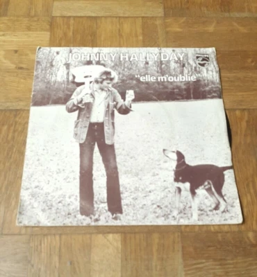 JOHNNY HALLYDAY " ELLE M ' OUBLIE " DISQUE VINYL 45 TOURS - Photo 1/2