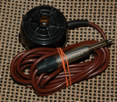 Super Hot Vintage Acos MIC33 Kristall Mikrofon mit 7' Kabel, 1/4" Stecker, Ein/Aus - Bild 1 von 4