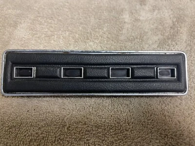 DOWY-10C854-A 1970 MERCURY COUGAR TABLERO LUCES DE ADVERTENCIA PANEL VINILO NEGRO USADO Foto 1 de 4