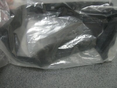 NEW GENUINE KIA LEFT BUMPER GUARD FOR 07-10 RONDO (PN 86651 1D000) — 第 1/2 张图片