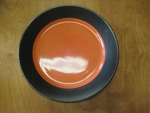 Plato de cena Pier 1 EBONY RIM CORAL 11" cupé 1 ea 4 disponible - Imagen 1 de 3