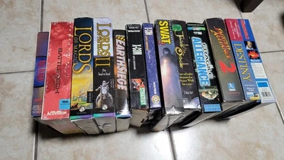 13 PC vintage video game lot CIB - Image 1 of 4