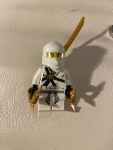 Lego Rare & Collectable Minifigures Ninja With Sword & Hand Weapons - Picture 1 of 3