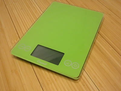 Báscula Multifuncional Líquida/Seca Escali Arti 157LG Verde 15 Lbs/7 Kg Foto 1 de 4