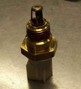 New Ford Contour Air Temperature Sensor F2DF-12A697-AA - Picture 1 of 3