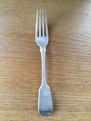 ANTIGUO VIOLÍN PLATA SÓLIDA (rechaza) PATRÓN TENEDOR DE POSTRE LONDRES 1846 Foto 1 de 4