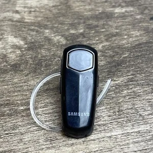 Samsung WEP490 Black Wireless Bluetooth Noise Isolation One-Ear Single Headset - Picture 1 of 3
