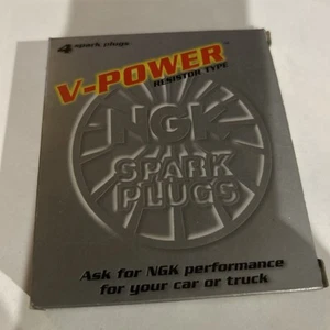 NGK SPARK PLUGS 3720 BCPR6EY-11 Box Of 4 Plugs New Old Stock Free Shipping - Picture 1 of 9