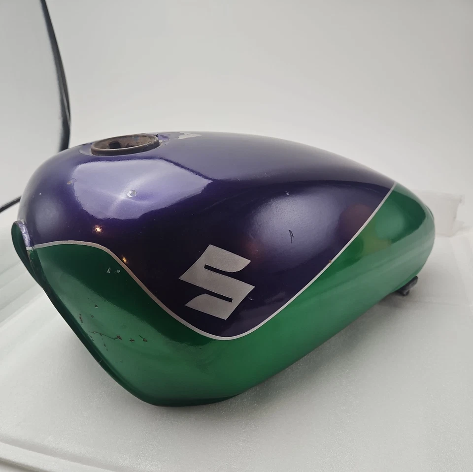 Suzuki GS550E 1980 tanque de gasolina pintura personalizada interior recubierto de epoxi Foto 1 de 4