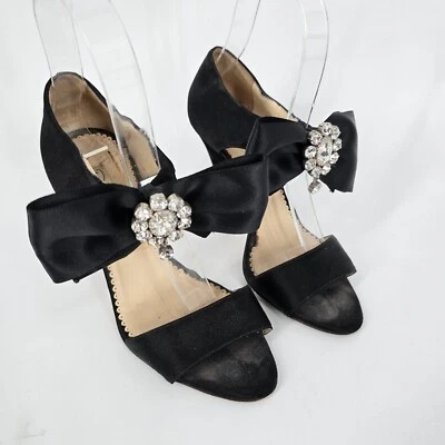 Sandalias de noche Oscar de la Renta negras satinadas adornadas con lazo talla 35,5 Foto 1 de 4