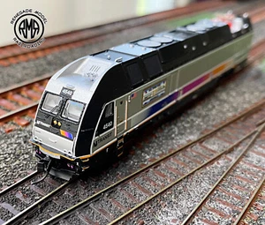 Atlas 40005743 N Scale ALP-45DP #4540 NJ Transit Gold Series ESU 40th Annivesary - Picture 1 of 8