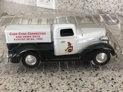 Coca-Cola Liberty Classics 1/25 1937 Chevy Pickup Limited Edition Coin Bank.  - Image 1 of 4