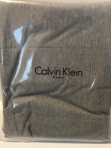 CALVIN KLEIN ANEMONE SHANTUNG KING PILLOWCASES (PAIR) BRAND NEW IN PACKAGE RARE - Picture 1 of 6